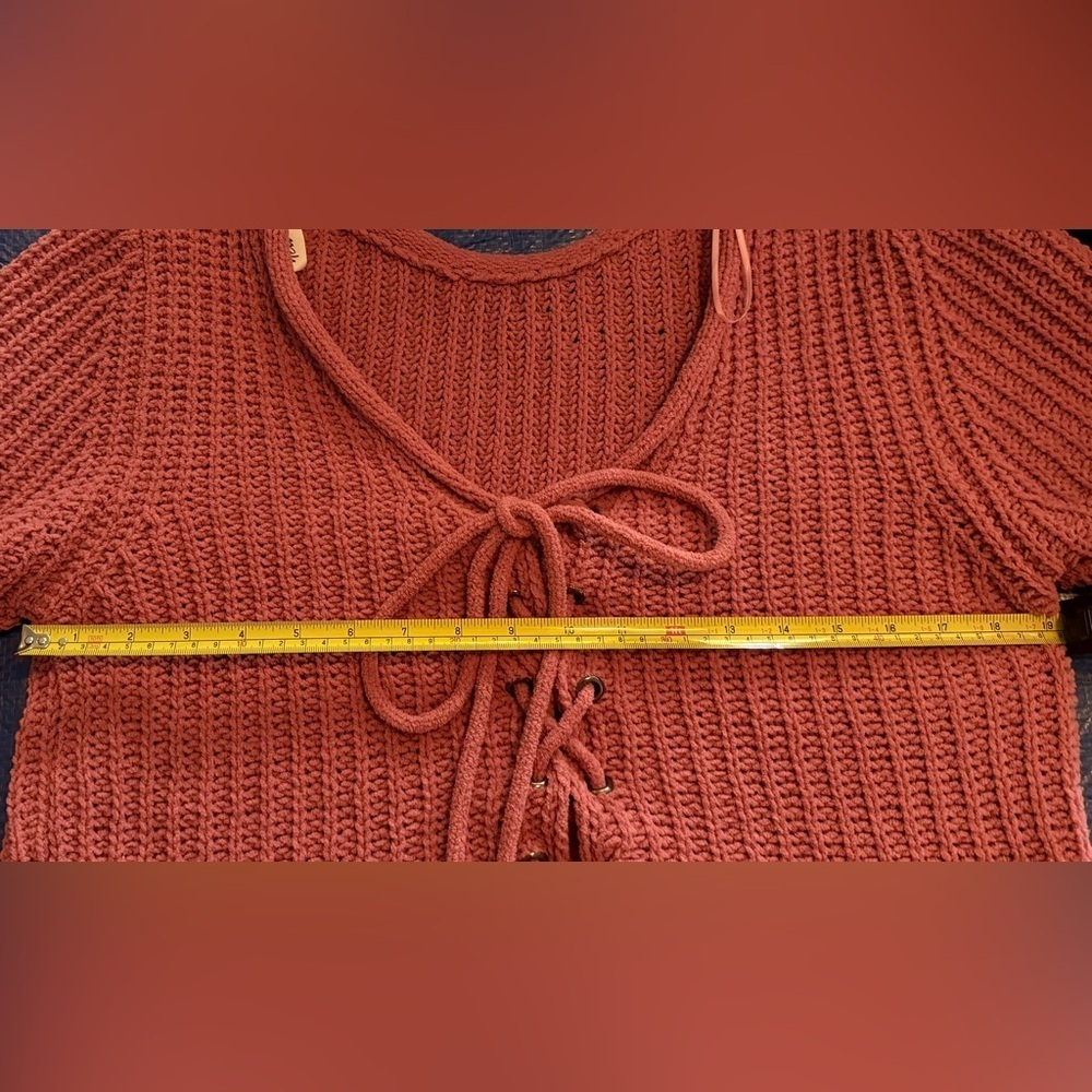 Cable knit V-Neck Sweater with Tie Detail - Picture 10 of 11